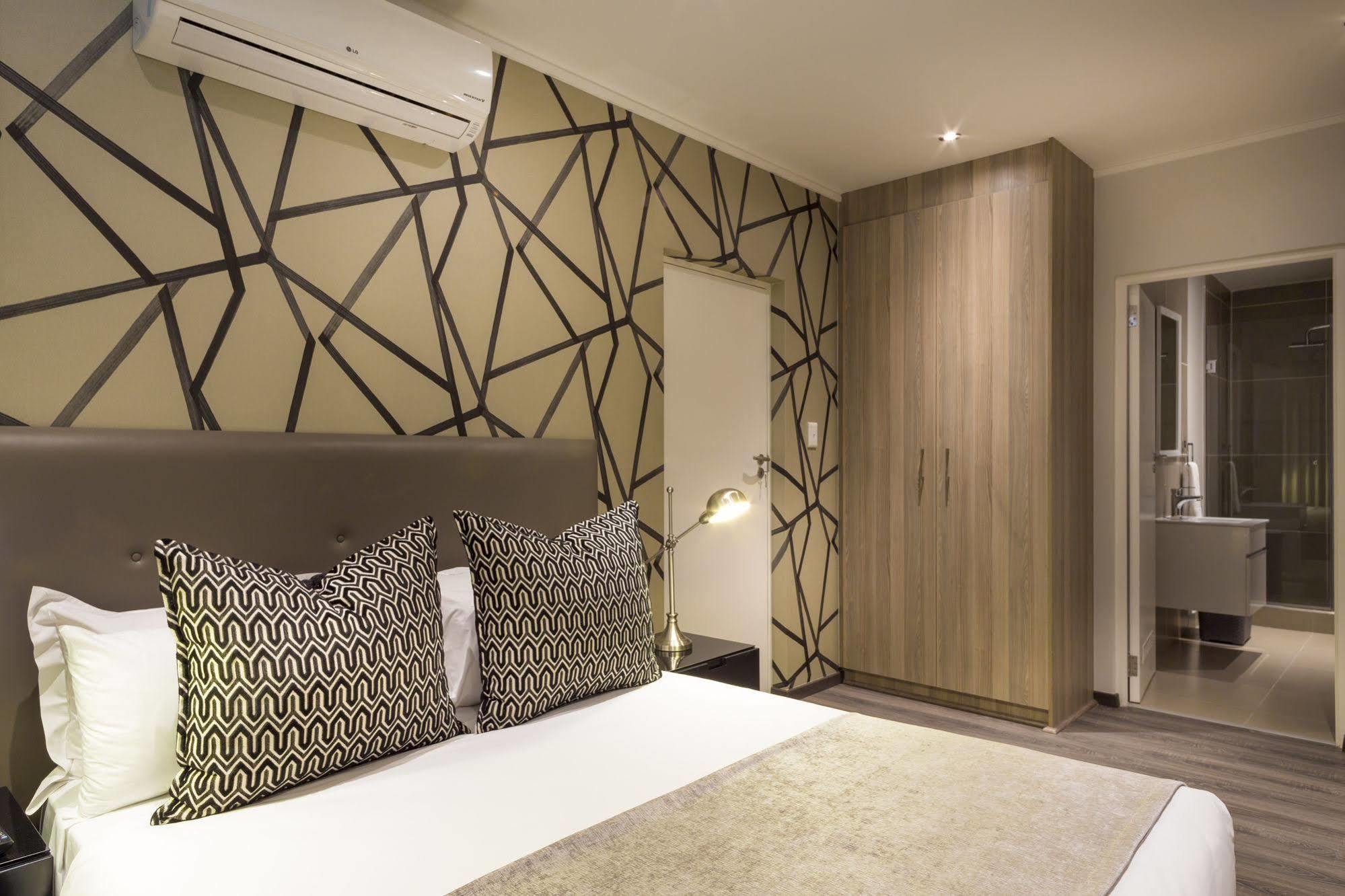 C.A.G - Upper East Side Apartment Sandton Exterior photo