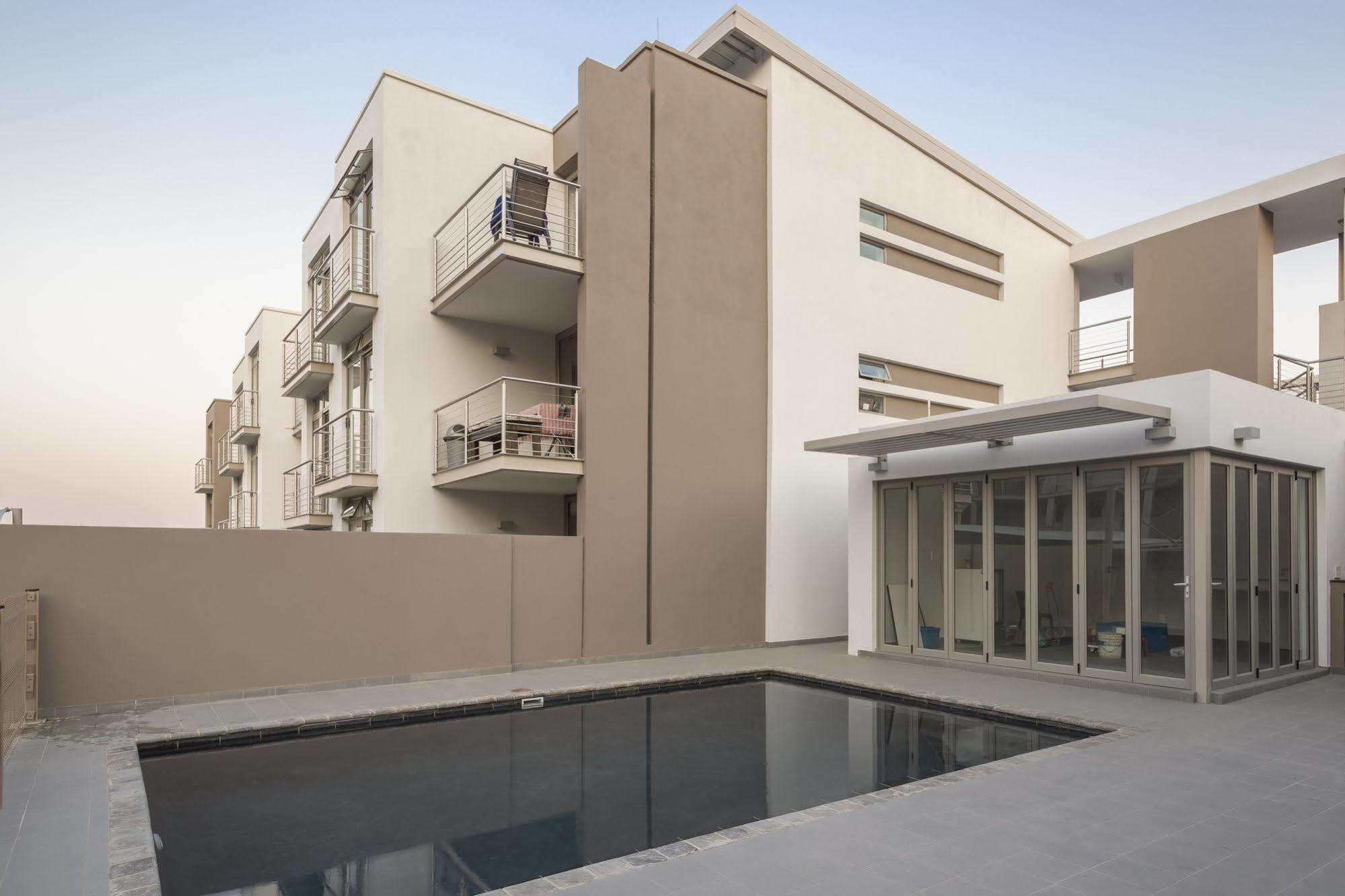 C.A.G - Upper East Side Apartment Sandton Exterior photo